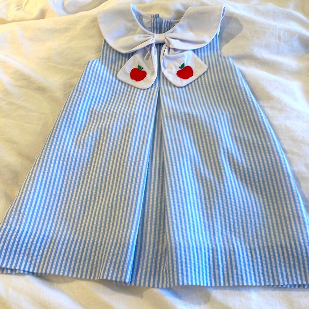 Eliza James chambray dress with Peter Pan collar with apples 🍎!